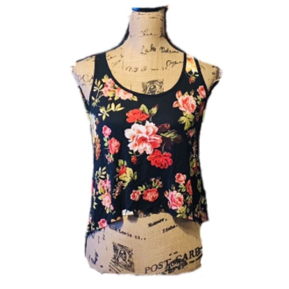 Ambiance floral open back tank crop top size S